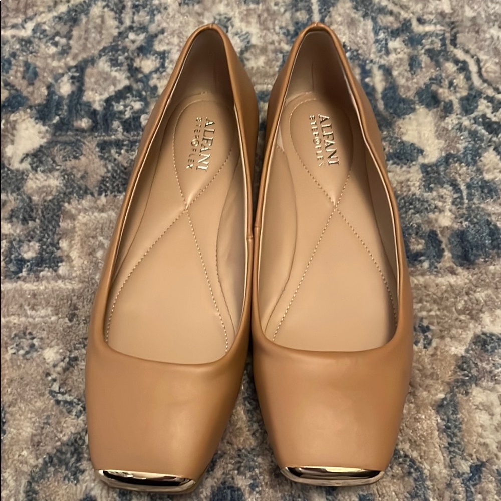 Tan Flats by Alfani 7.5